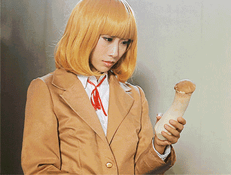 日本金发女孩刀削杏鲍菇